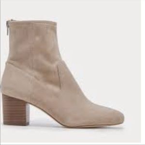 NWOT Sole Society Tan Suede Booties